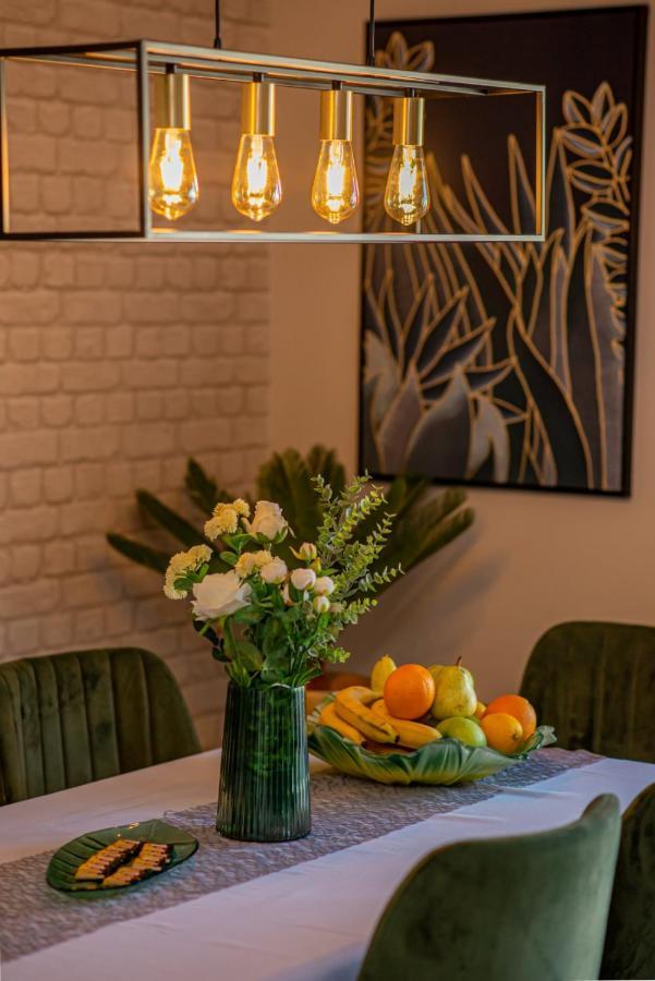 City Center De Lux Apartment Бар Экстерьер фото